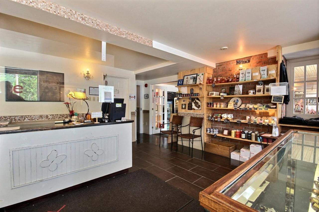 Auberge La Chocolatiere North Hatley Bagian luar foto