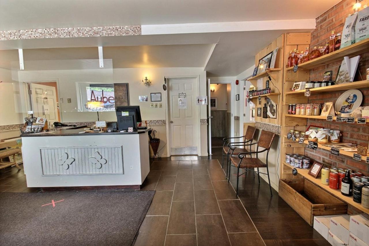 Auberge La Chocolatiere North Hatley Bagian luar foto