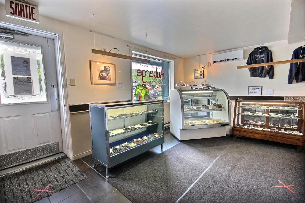 Auberge La Chocolatiere North Hatley Bagian luar foto