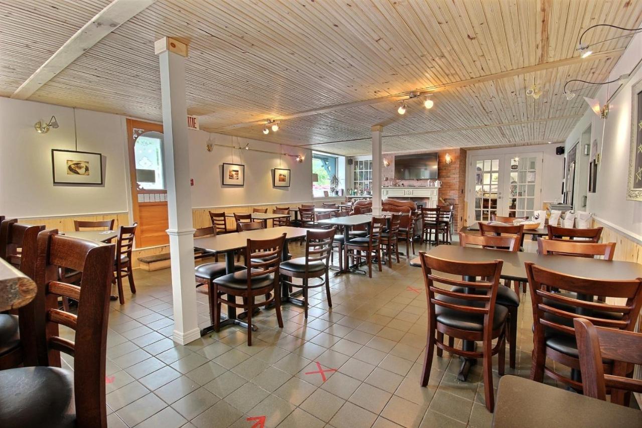 Auberge La Chocolatiere North Hatley Bagian luar foto