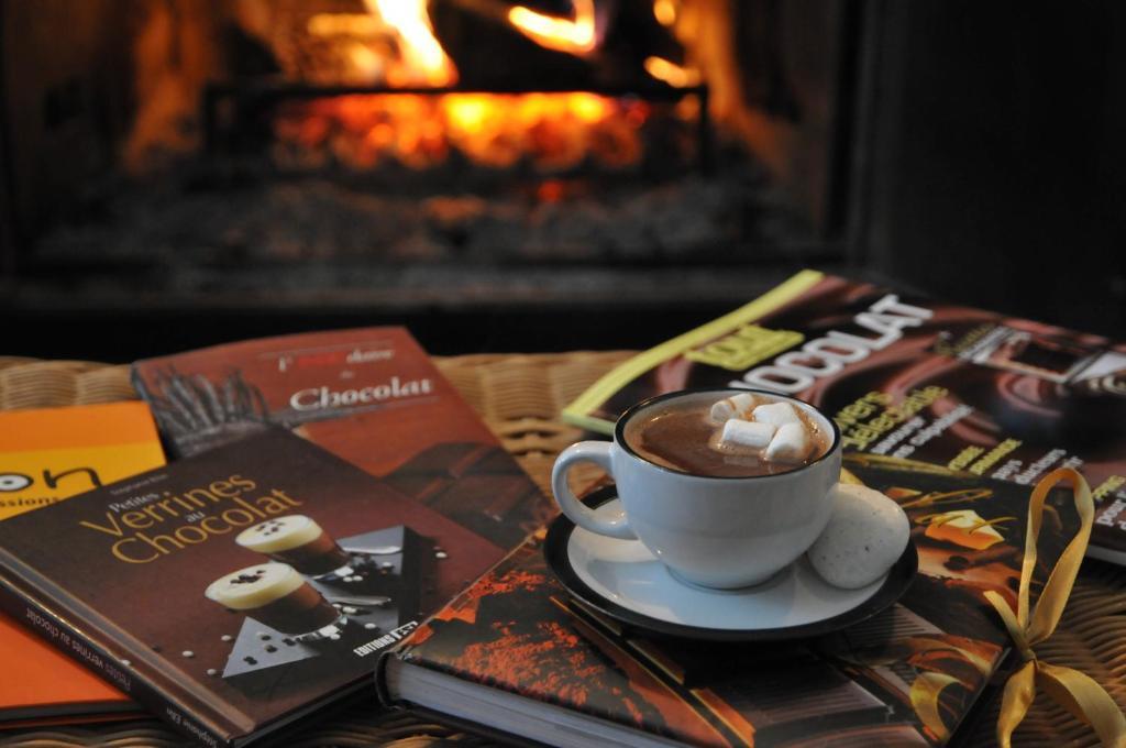 Auberge La Chocolatiere North Hatley Bagian luar foto